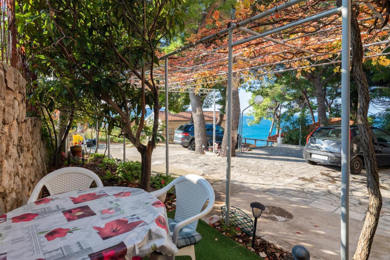 Urban Edge - Beach Apartments Omiš Kültér fotó