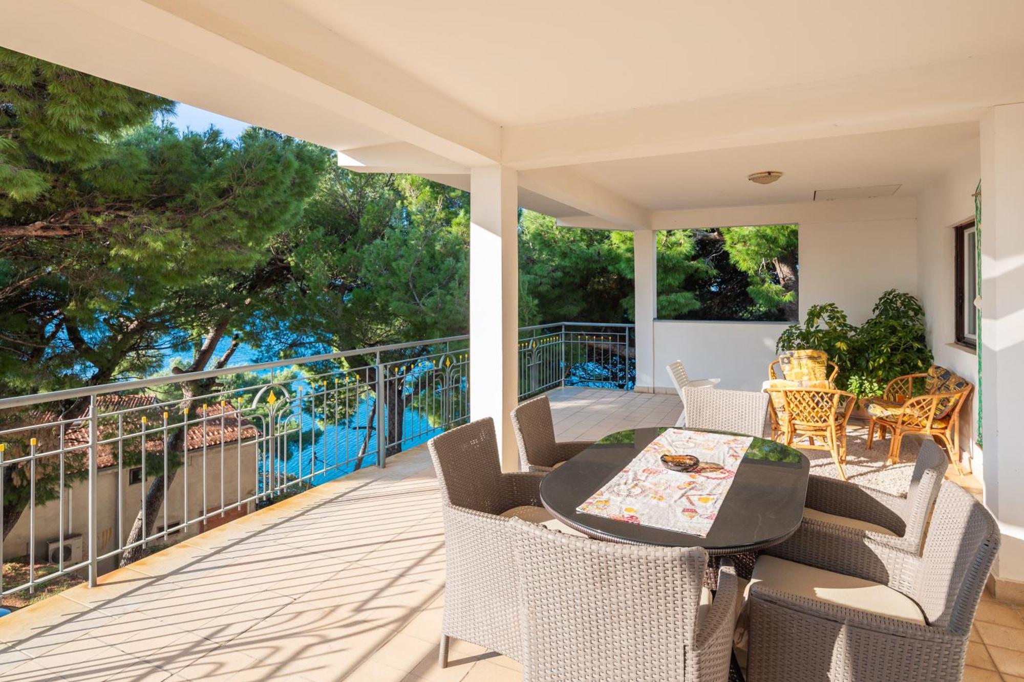 Urban Edge - Beach Apartments Omiš Kültér fotó