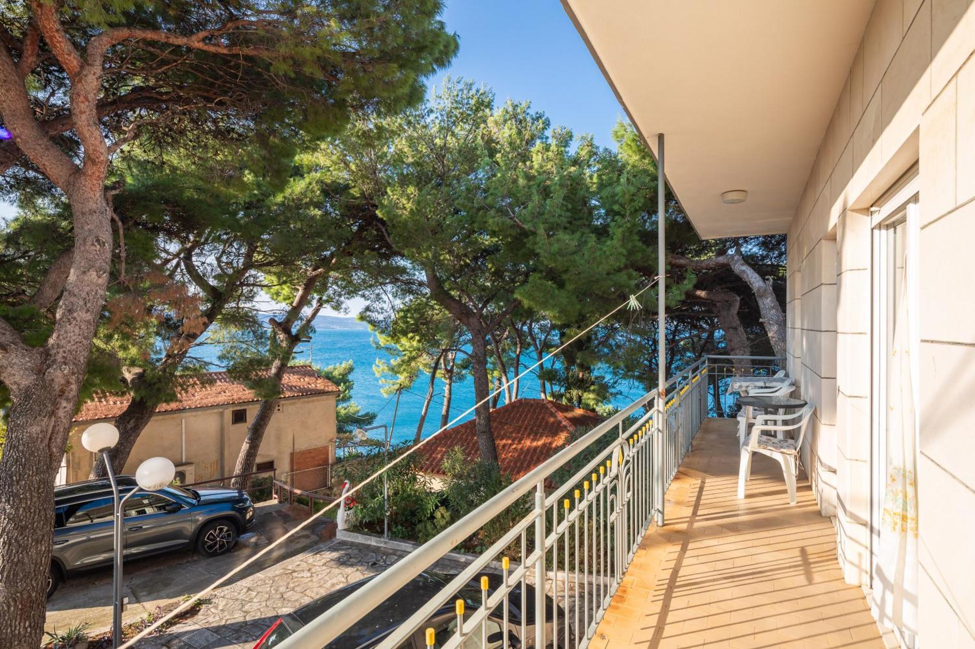 Urban Edge - Beach Apartments Omiš Kültér fotó