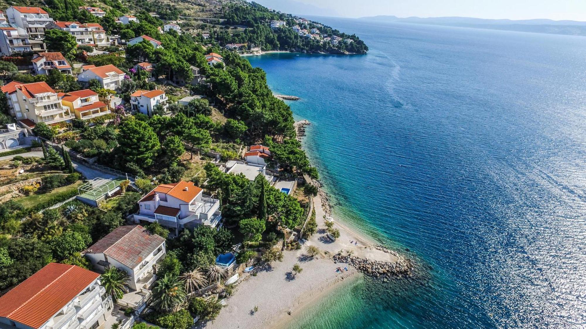 Urban Edge - Beach Apartments Omiš Kültér fotó