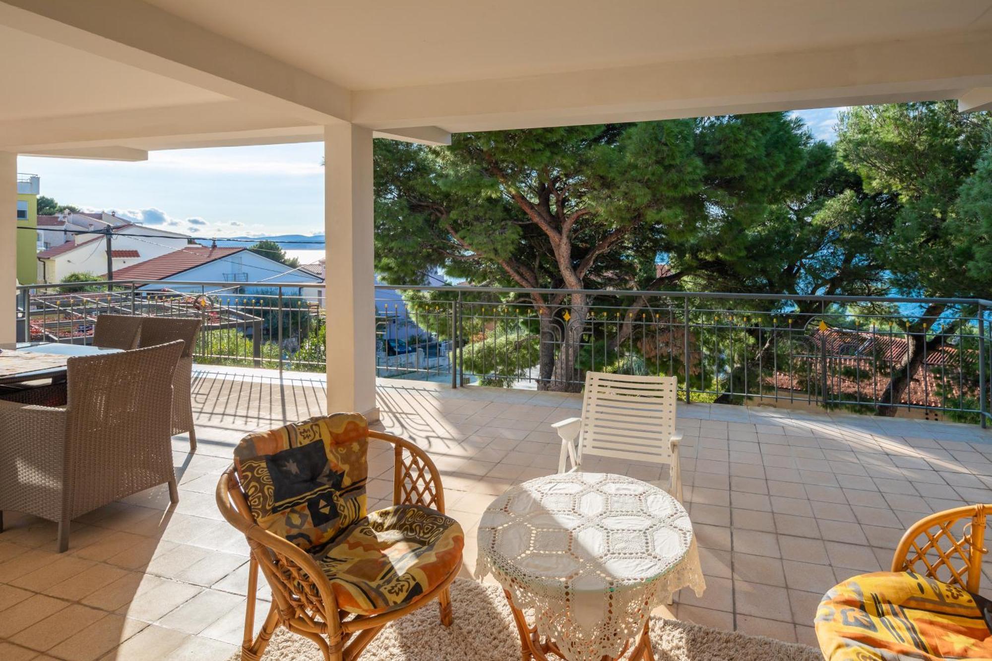 Urban Edge - Beach Apartments Omiš Kültér fotó