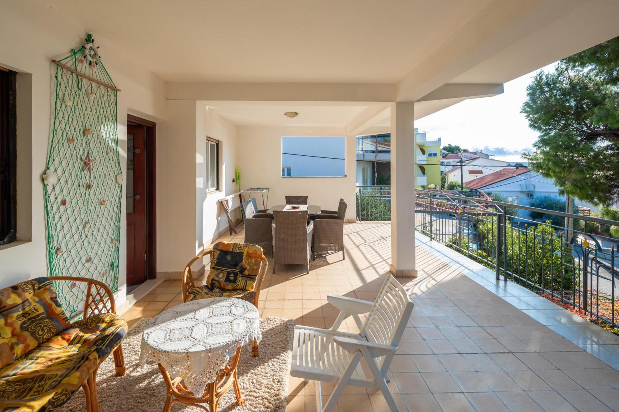 Urban Edge - Beach Apartments Omiš Kültér fotó